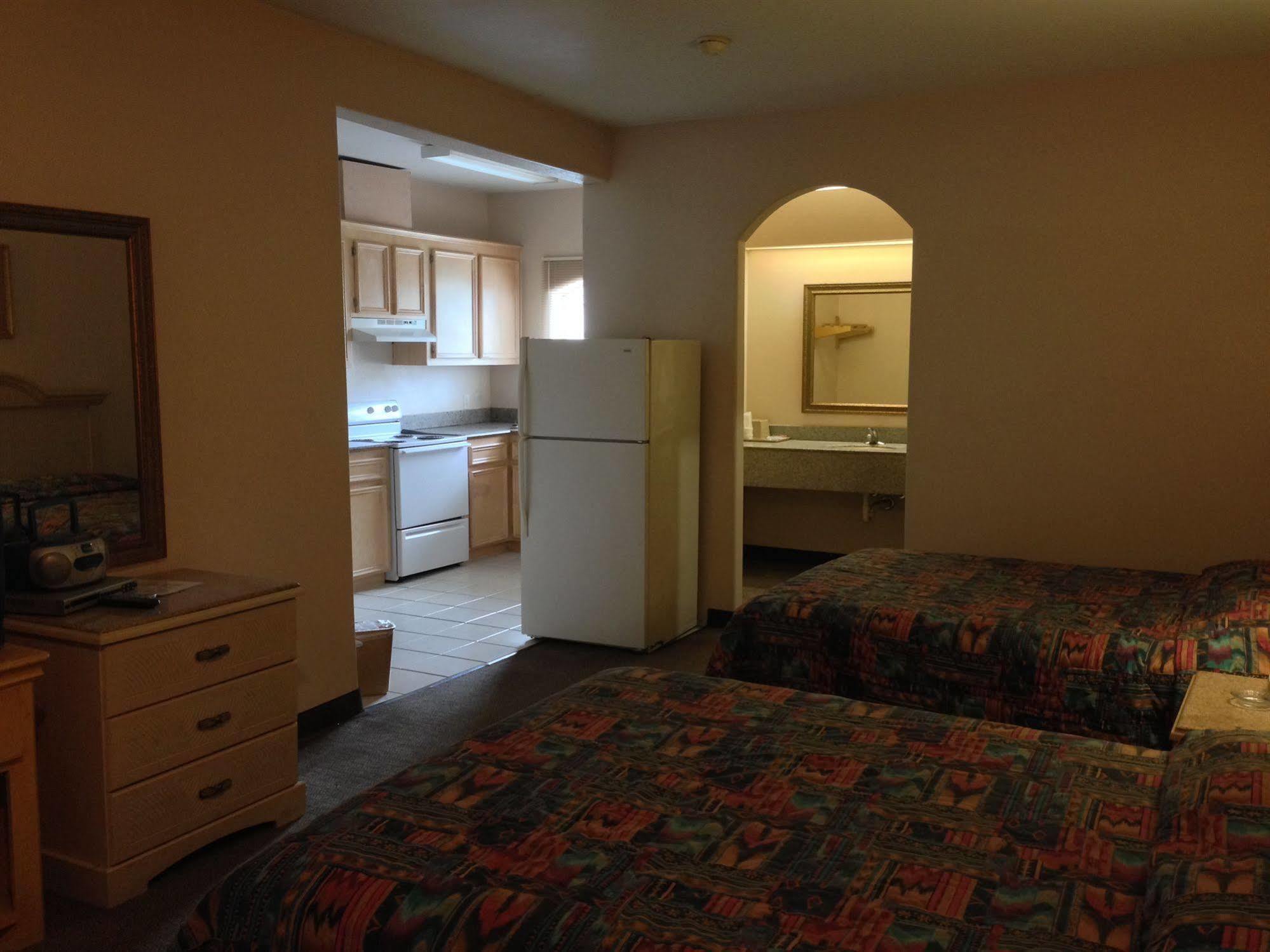 Camelot Inn & Suites Highway 290/Northwest Freeway Jersey Village Exterior foto